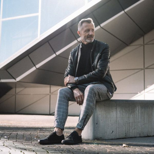 schwarze Sneaker Barfußschuhe aus Glatt- und Wildleder